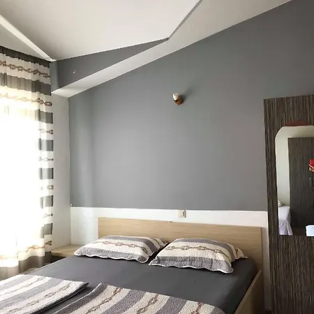 Apartament With A Parking Space Kastel Kambelovac, - 16757 Kaštela