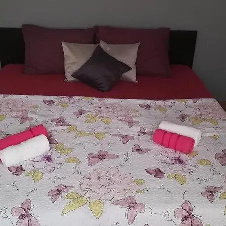 With A Parking Space Kastel Kambelovac, - 16757 Apartament *